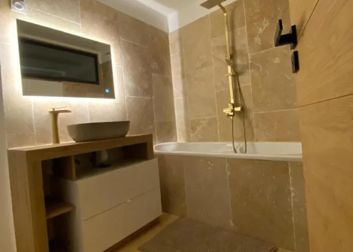 L'escapade De L'aqueduc Remoulins